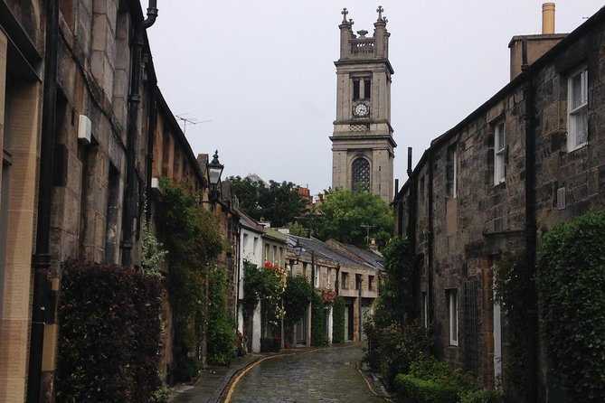 Private Walk: Edinburgh Old Town and New Town