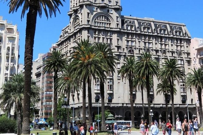 Private Walking Tour in Montevideo