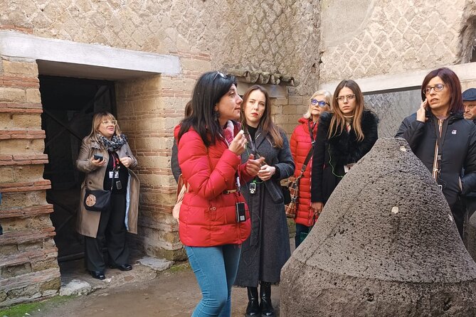 Private Walking Tour Through the Historical City of Herculaneum