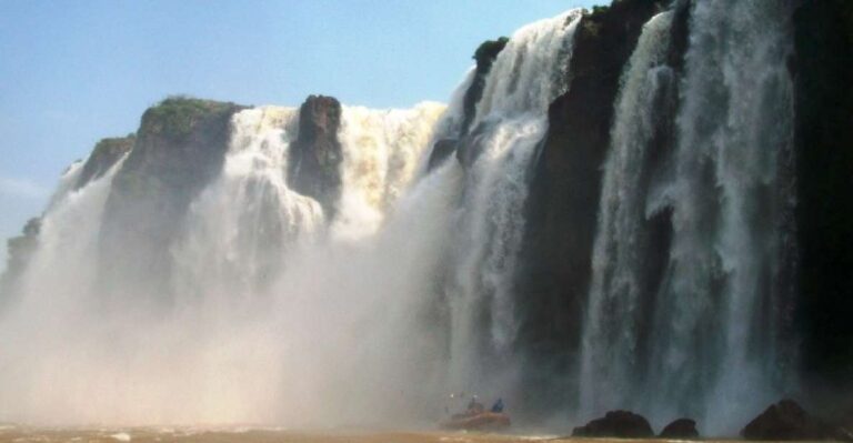 Puerto Iguazú: Iguazu Falls Trip With Jeep Tour & Boat Ride