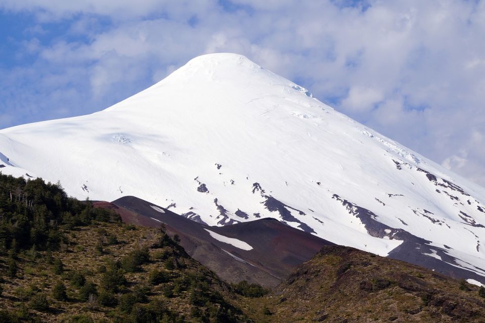 1 puerto montt osorno volcano and petrohue falls guided tour Puerto Montt: Osorno Volcano and Petrohué Falls Guided Tour