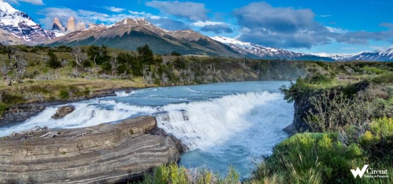 Puerto Natales: Torres Del Paine Park Full-Day Hike