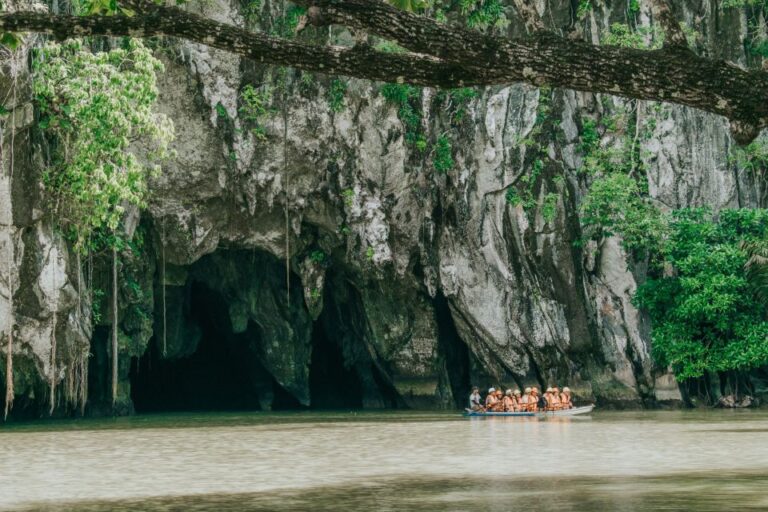 Puerto Princesa: Private Underground River and Cowrie Tour