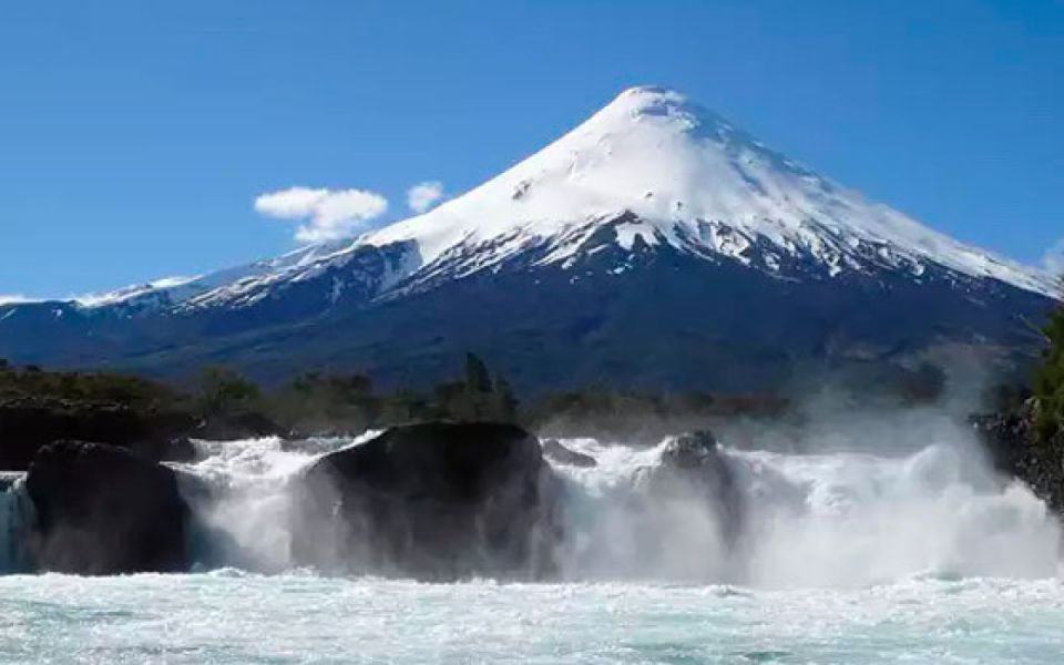 1 puerto varas osorno volcano day trip by air conditioned van Puerto Varas: Osorno Volcano Day Trip by Air-conditioned Van