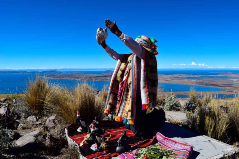 Puno: Day Tour to Chucuito, Aramu Muru and Juli