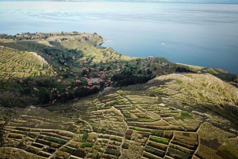 Puno: Full-Day to Floating Uros Islands and Amantani Island