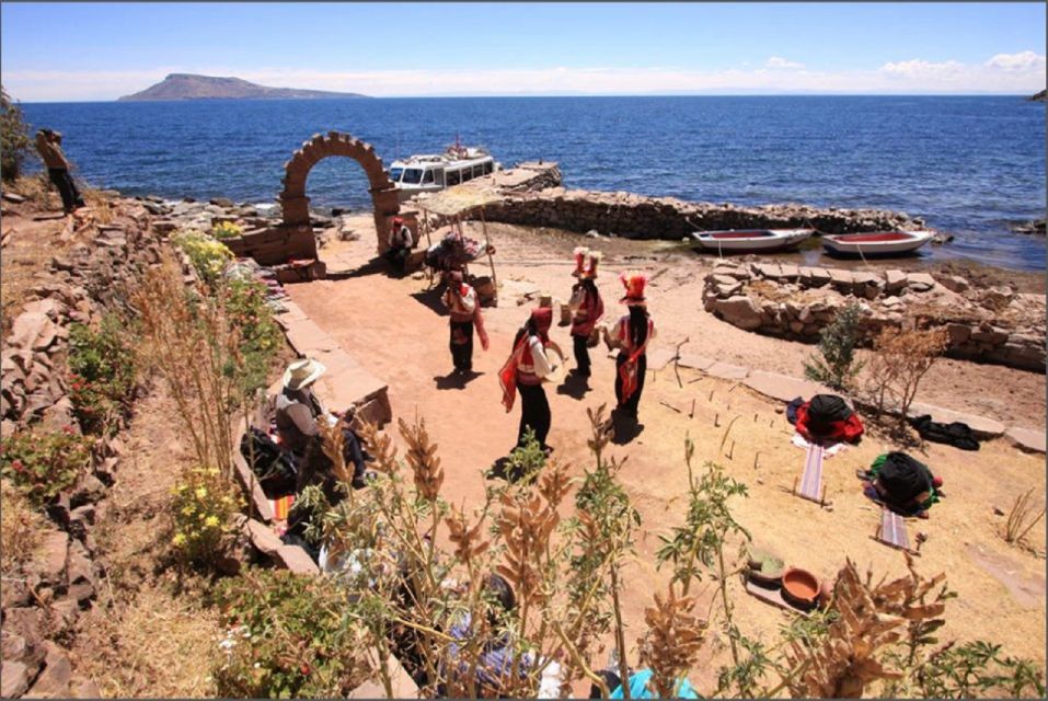 1 puno full day tour of lake titicaca and uros taquile Puno: Full-Day Tour of Lake Titicaca and Uros & Taquile