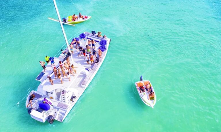 Punta Cana Area: Party Cruise With Parasailing and Open Bar