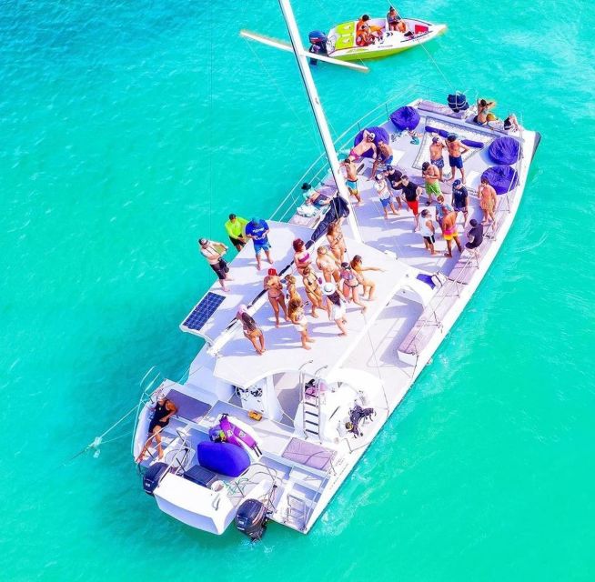 1 punta cana private catamaran ride with brunch and transfer Punta Cana: Private Catamaran Ride With Brunch and Transfer