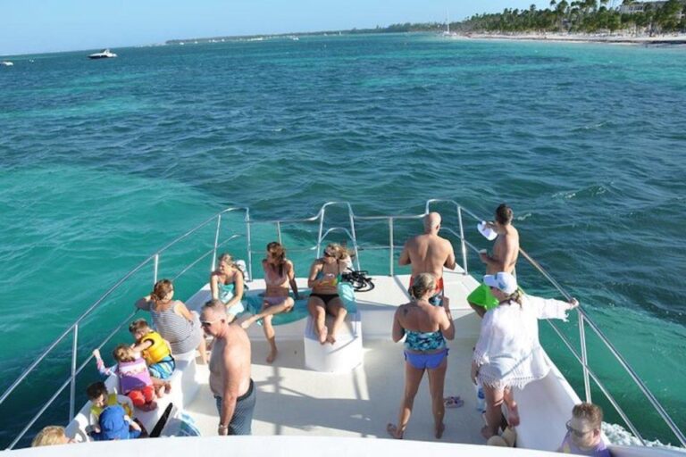 Punta Cana: Three Adventures Snorkeling-Catamaran & Parasail
