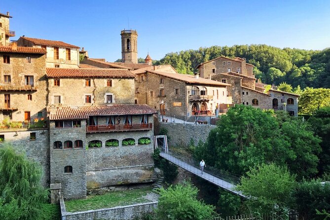 1 pyrenees medieval village hike from barcelona Pyrenees Medieval Village Hike From Barcelona