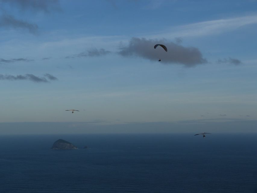 1 rio de janeiro 30 minute tandem paragliding flight Rio De Janeiro: 30-Minute Tandem Paragliding Flight
