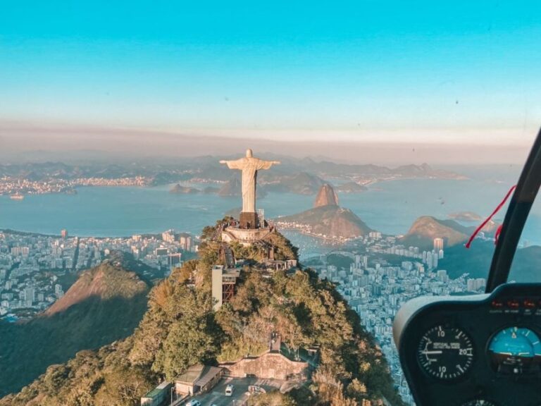 Rio De Janeiro: Private City Sights Helicopter Tour for 2