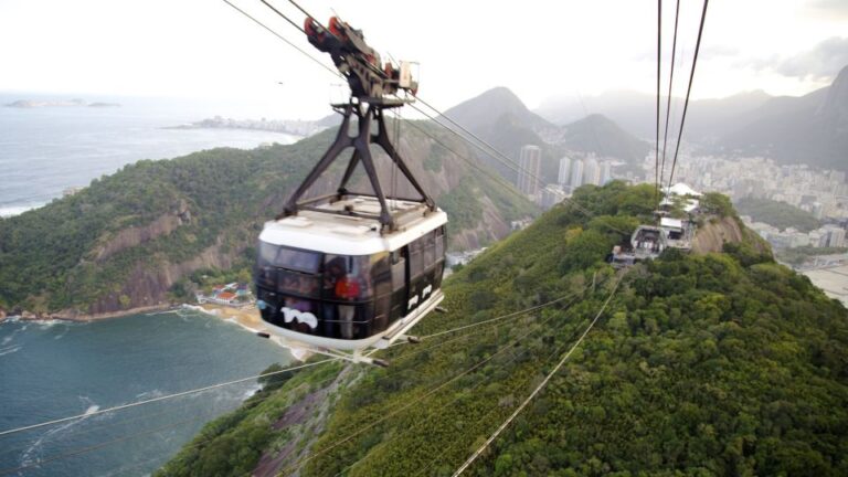 Rio: Sugar Loaf Mountain and Beaches Tour With Pickup