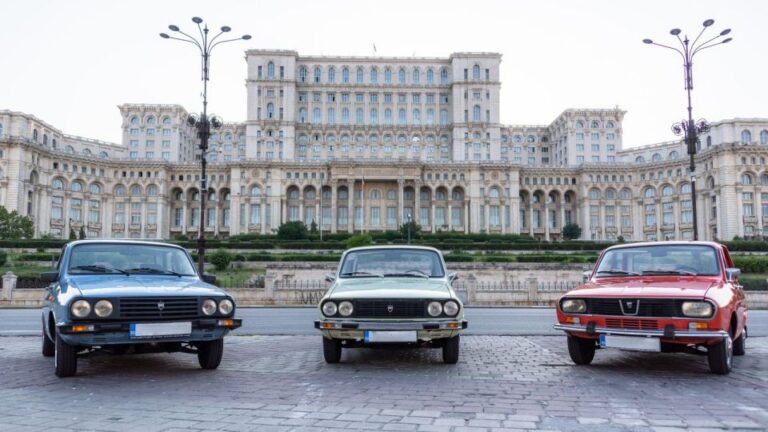 Romanian Vintage Car Driving Tour of Bucharest – 90min