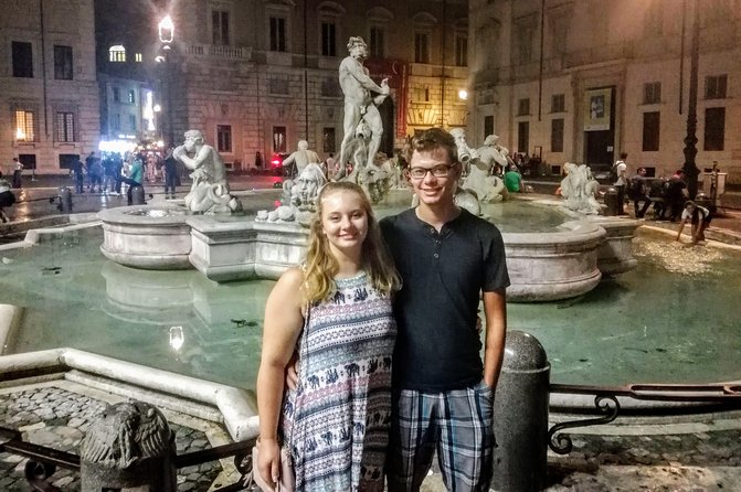 Rome by Night Walking Tour Including Piazza Navona Pantheon and Trevi Fountain
