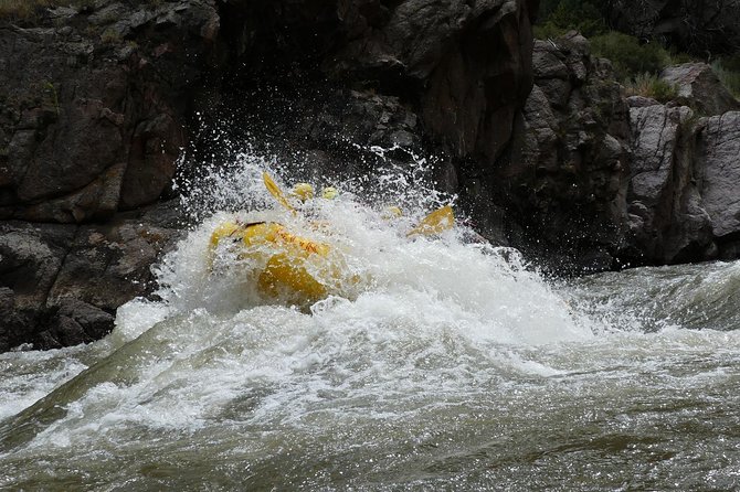 Royal Gorge Rafting Half Day Tour (Free Wetsuit Use!) – Class IV Extreme Fun!