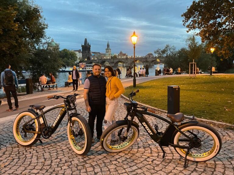 Royal Prague City Sightseeing Retro E-Bike Live Guided Tour