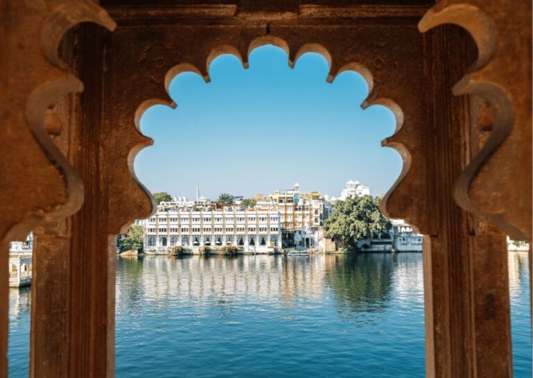 Royal Trails of Udaipur (Guided Half Day City Tour)