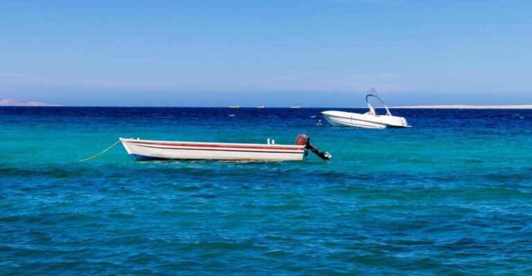 Safaga: Orange Island Speedboat, Snorkeling & Parasailing