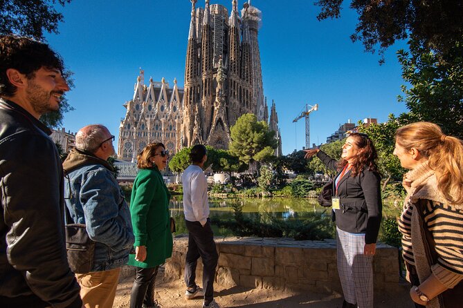 1 sagrada familia small group guided tour with skip the line ticket Sagrada Familia Small Group Guided Tour With Skip the Line Ticket