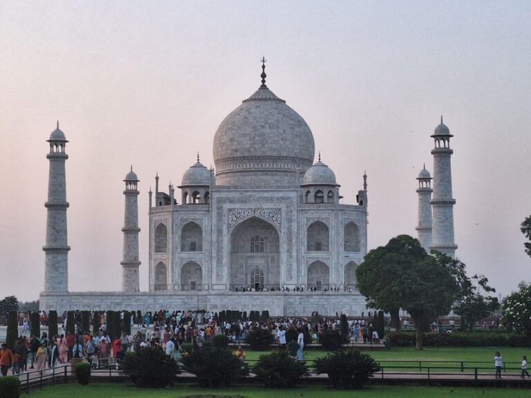 Same Day Taj Mahal Tour By Flight From Chennai