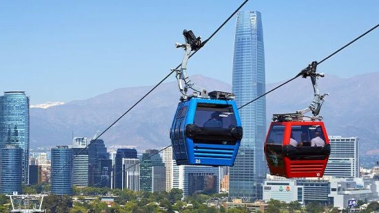 Santiago: Highlights Private City Tour