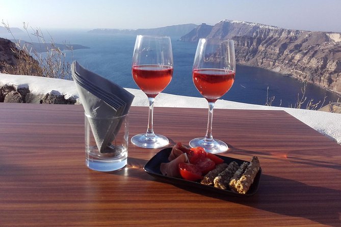 Santorini Cruise With Lunch, Winery and Sunset in Oia Village