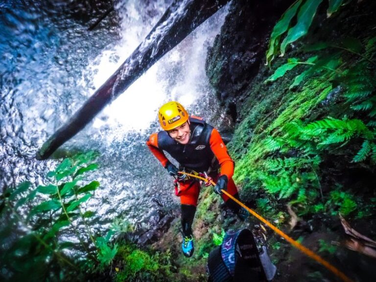 Sao Miguel: Caldeiroes Canyoning Experience