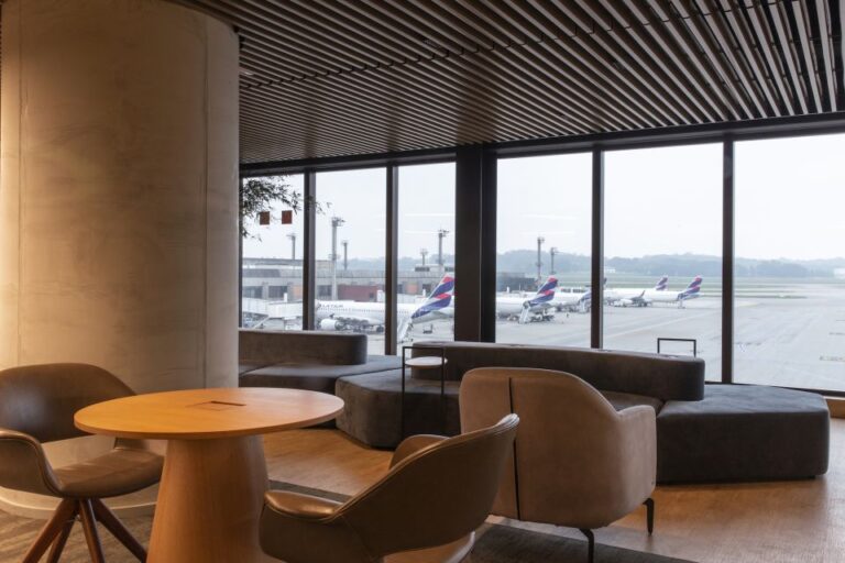 São Paulo (GRU) Airport: Plaza Premium Lounge Entry