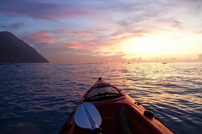 Sea Kayaking at Qingshui Cliff Hualien(Sunrise 03:30am)