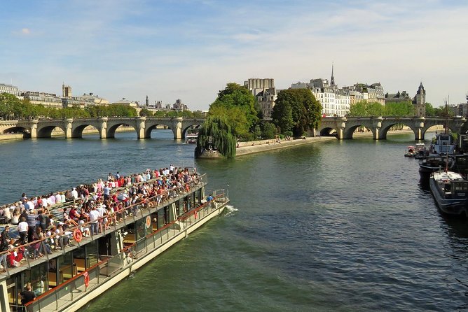 Seine River Cruise & French Crepe Tasting by the Eiffel Tower - Tour Highlights
