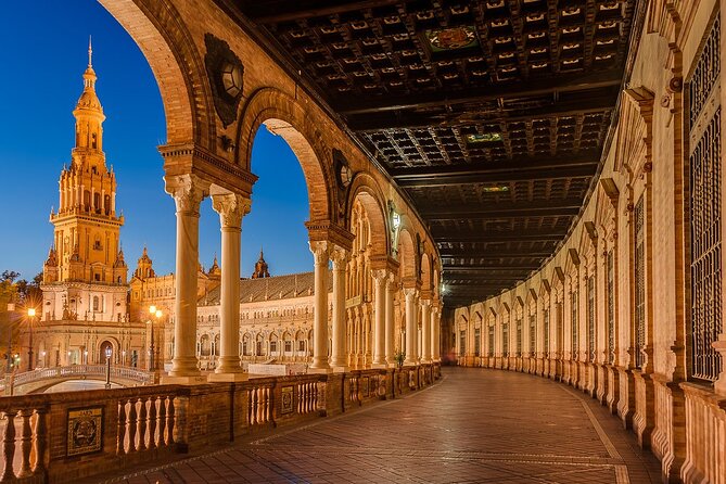 Seville Sightseeing Tour With Alcazar and Cathedral Tickets