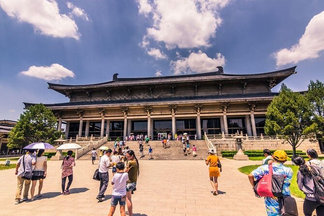 Shaanxi History Museum Guided Tour