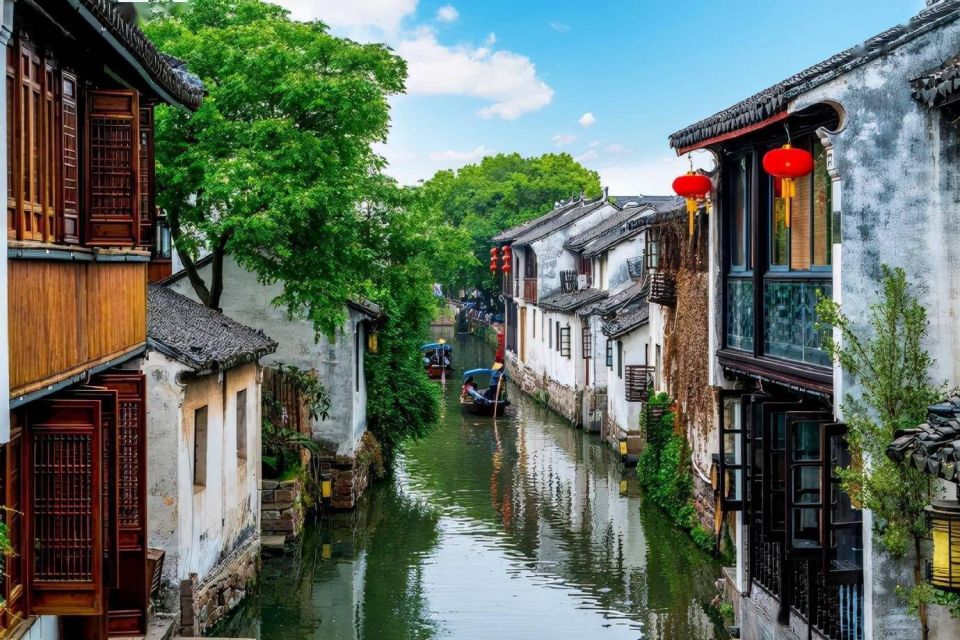 1 shanghai shanghai zhujiajiao water town private day tour Shanghai: Shanghai & Zhujiajiao Water Town Private Day Tour