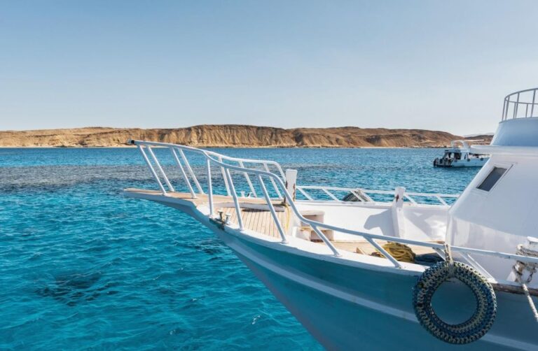 Sharm El Sheikh: White Island and Ras Mohamed Sailing Trip