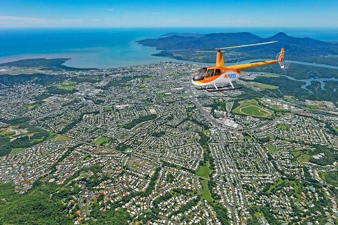 Short Cairns Scenic Flight  – Cairns & the Tropical North