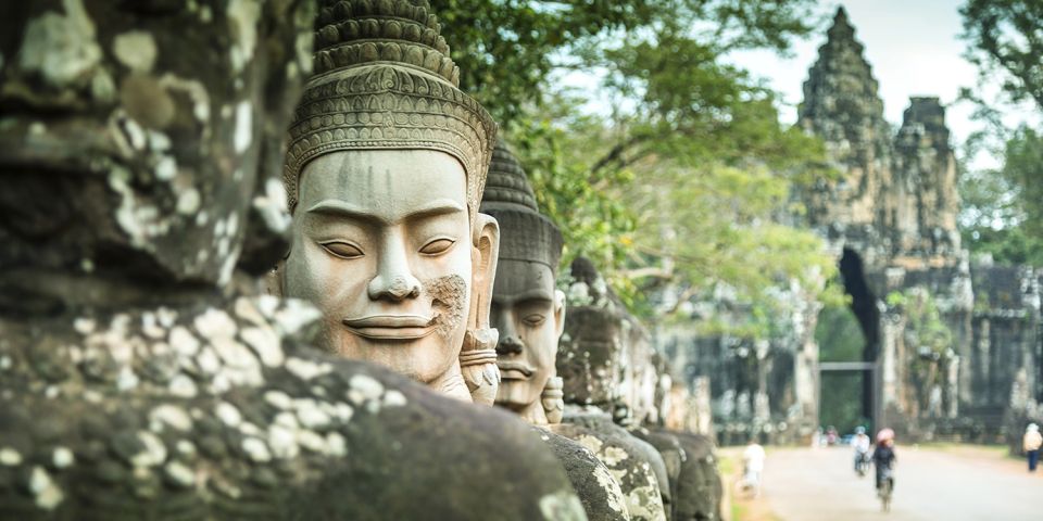 1 siem reap angkor wat small group historical day tour Siem Reap: Angkor Wat Small-Group Historical Day Tour