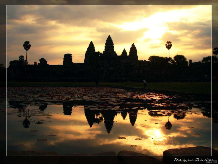 Siem Reap Evening Tuktuk Food Tour by Sunset View Angkor