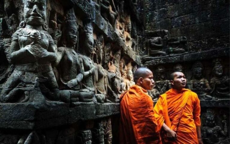 Siem Reap: Explore Angkor Complex Temples and Sunset Tour