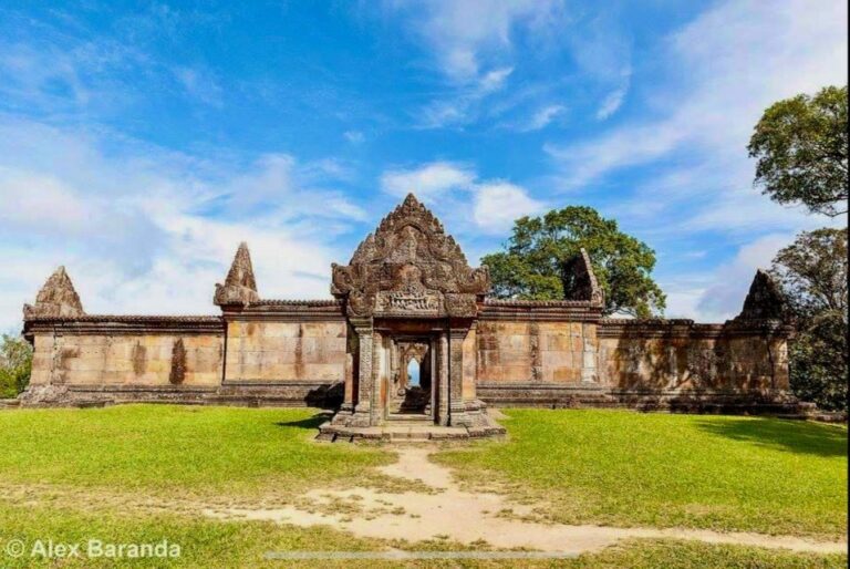 Siem Reap: Private Preah Vihear, Koh Ker & Beng Mealea Tour