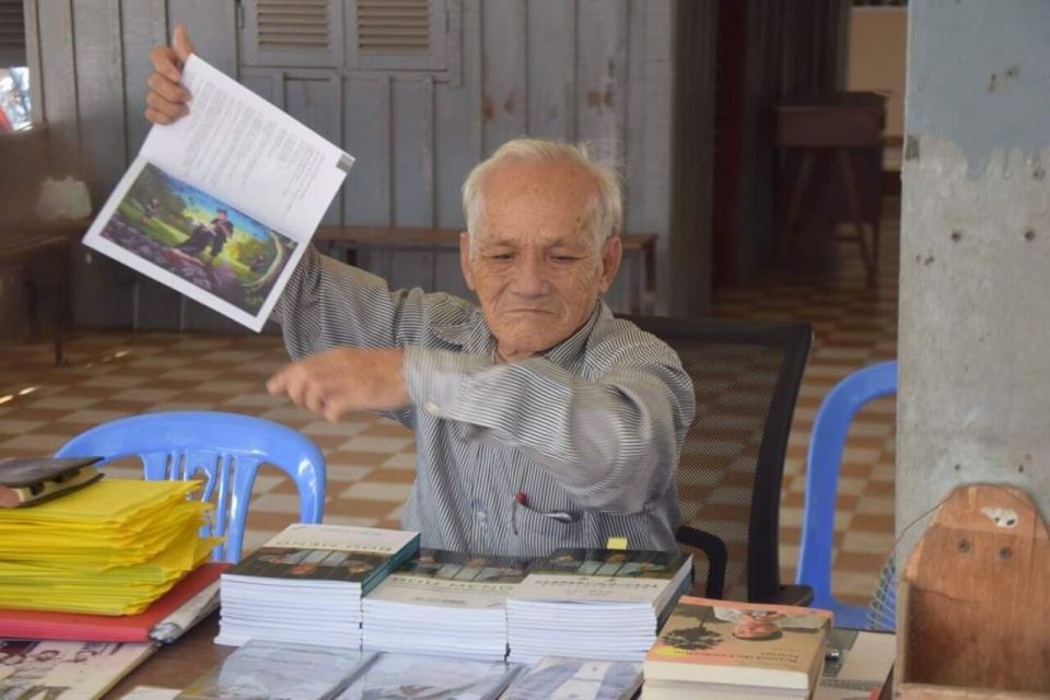 1 sightseeing and history tour in phnom penh Sightseeing and History Tour in Phnom Penh