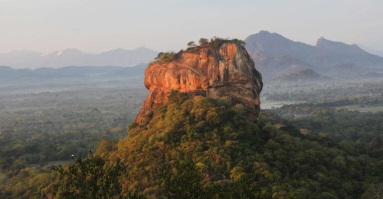 Sigiriya and Dambulla Day Trip From Colombo or Negombo