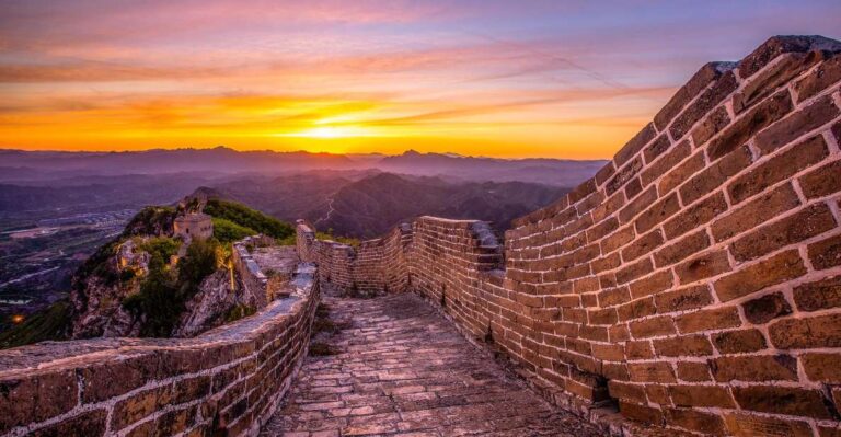 Simatai Great Wall&Gubei Water Town Night/Day Private Tour