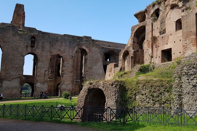 Skip The Line: Colosseum, Roman Forum, Palatine Hill Guided Tour