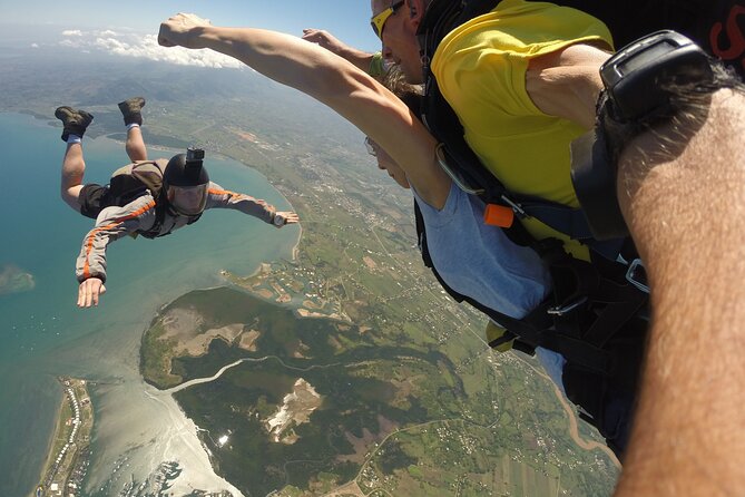 Skydive Fiji Legend 13000ft Tandem Jump (60 Seconds Free Fall)