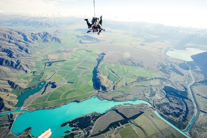 Skydive Mt. Cook – 20 Seconds of Freefall From 10,000ft