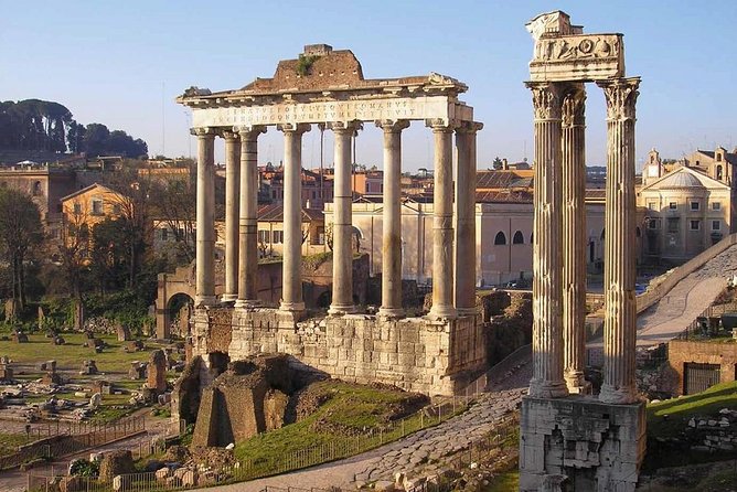 Small Group Colosseum, Roman Forum and Palatine Hill Guided Tour