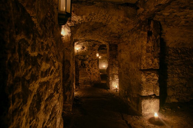Small Group Ghostly Underground Vaults Tour in Edinburgh