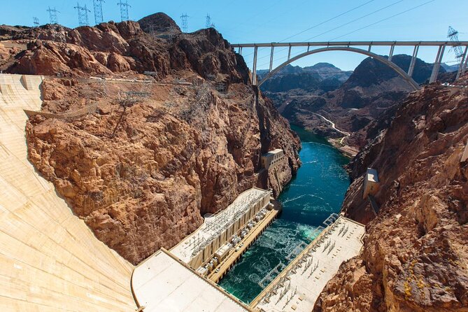 Small Group Grand Canyon, Hoover Dam and 7 Magic Mountains Tour